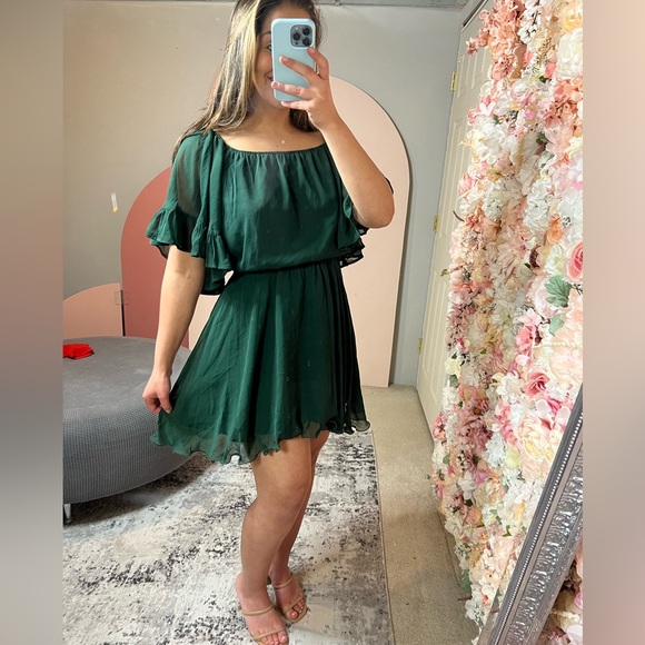 Vici off shoulder green dress - Picture 1 of 4